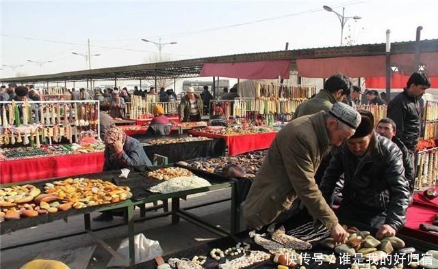 中国“价值连城”的河！流淌了千万年，藏着中国“最美”的白玉