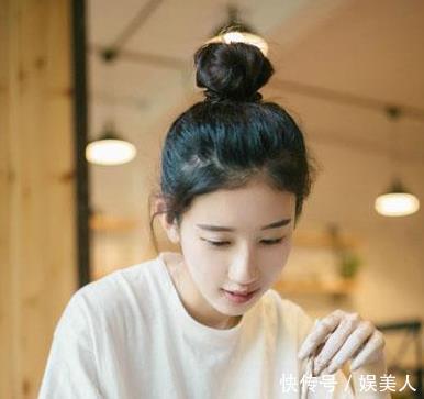 「女生」一个女生是否有气质,脸蛋不是关键,主要看这3个方面