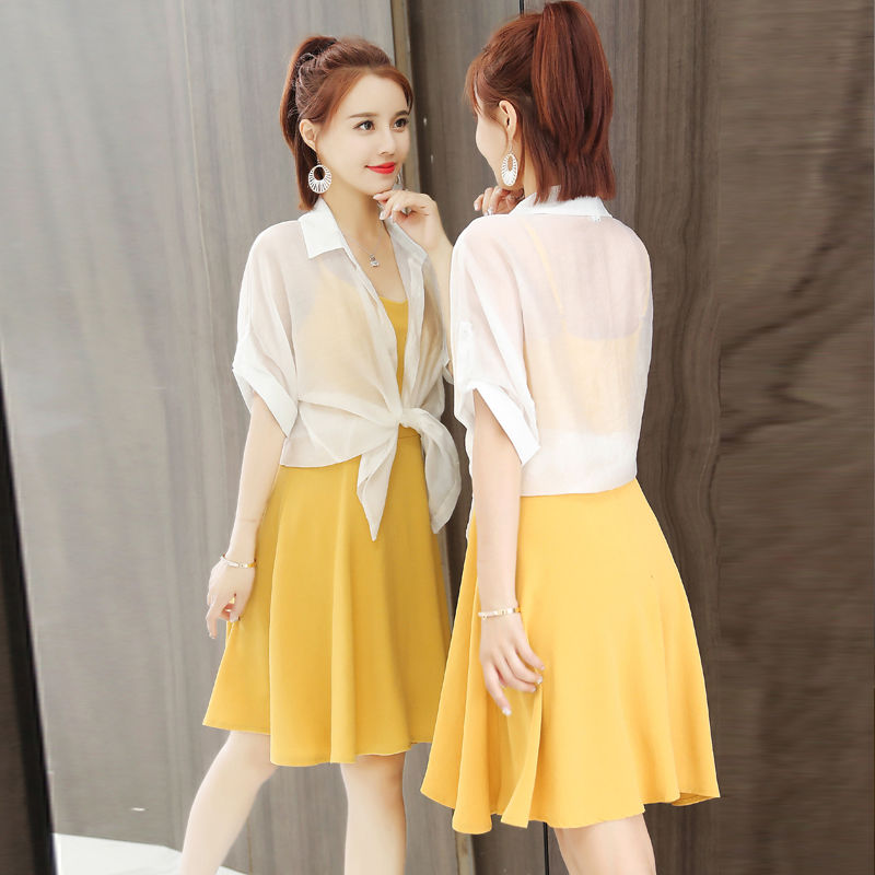 布料越少女人就越爱穿，这种连衣裙简直就是女人的天敌