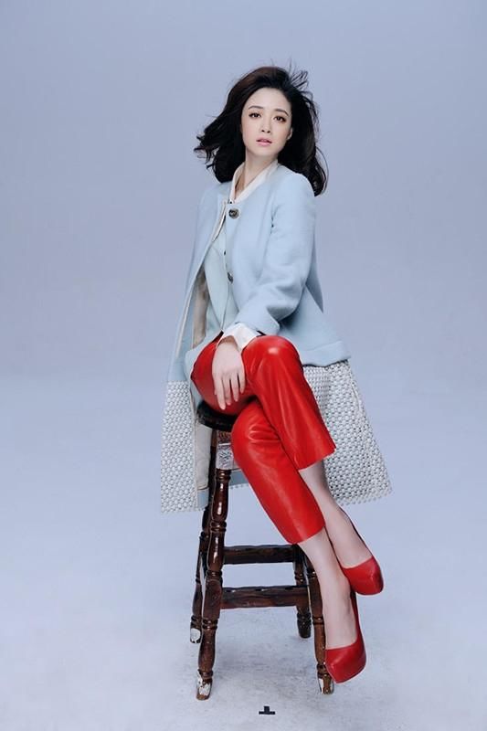 蒋欣素颜走机场,一身休闲装显瘦明显!网友:没有对比就没有伤害