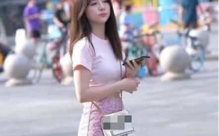  『版型』穿衣搭配术：胸部丰满的妹子怎么穿衣好看？