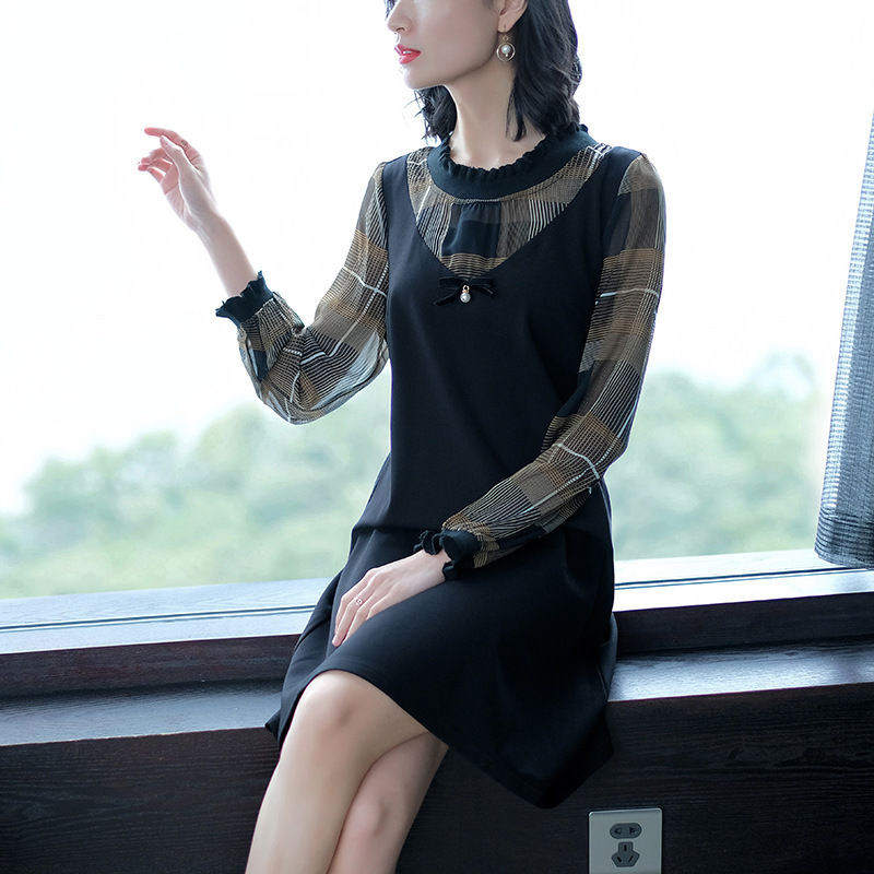 天，刚上新的“秋装”真美，一款比一款洋气，恨不得!全买回家