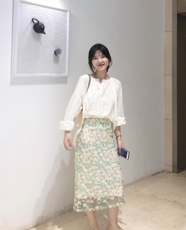  「上短下长」个子小不用怕，只要掌握小技巧，这个初夏你也能“美美哒”