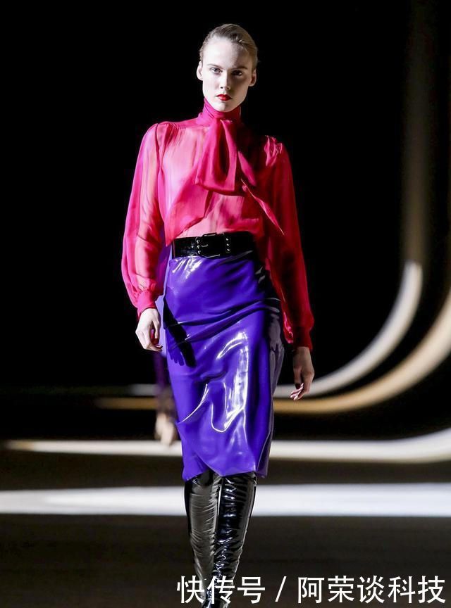  高跟鞋■2020年梦幻紫色即将流行，浪漫又唯美，还不赶紧pick起来！