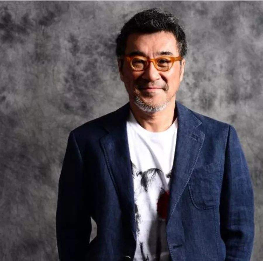 『妻子』61岁李宗盛聊与林忆莲离婚细节,称有缘无分,现任妻子比他小27岁