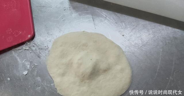  『发酵』小朋友非常喜欢的小餐包，蓝莓果酱夹心小餐包，简单易作酸甜可口