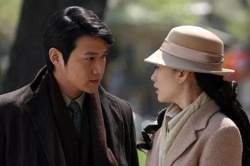 她竟是形婚？两人共享金主爸爸？抢唐嫣男友，开撕谢娜闺蜜，为出