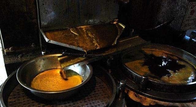  「这样吃」农村自榨油被说不干净，农民表态：城里人真矫情，老