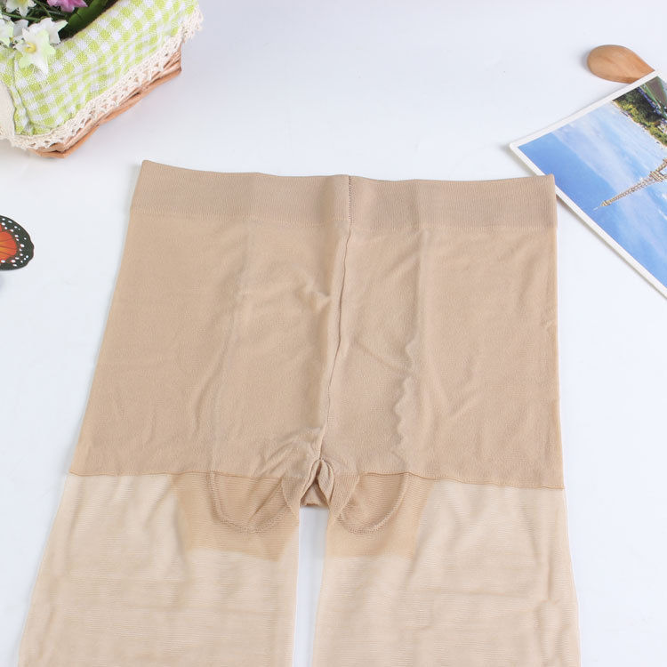 让女人无法抗拒的“皮筋丝袜”，性感又撩人，女人味十足，贼弹力