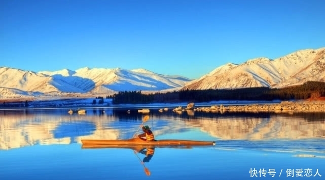 把人工饲养鱼放到湖里，当成野生鱼在景区卖，查干湖的鱼越捞越多