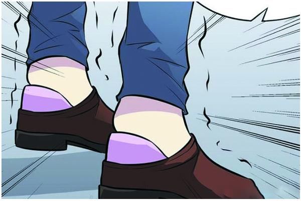 搞笑漫画：女生为了美穿高跟鞋，楠一把垫高穿成了高跟鞋？！
