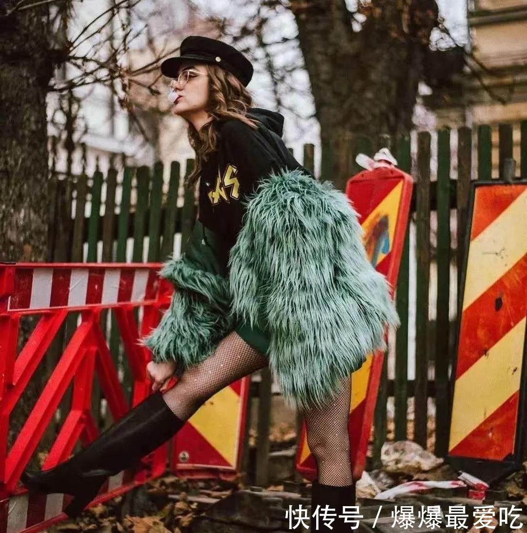 \＂i1\＂: \＂肉毒素瘦脸会肿吗\＂把卫衣穿出了100 套感觉，终于可以偷偷分享给你们了！