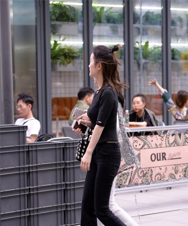  【条黑色】裤子配高跟鞋，会好看，但不是所有的裤子都配高跟鞋