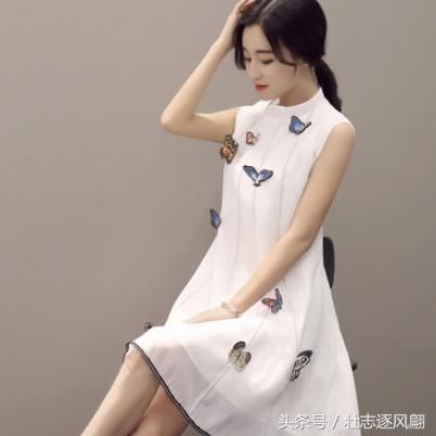 厉害了,这个80后女人身上的欧根纱裙,回头率相当高,美爆了