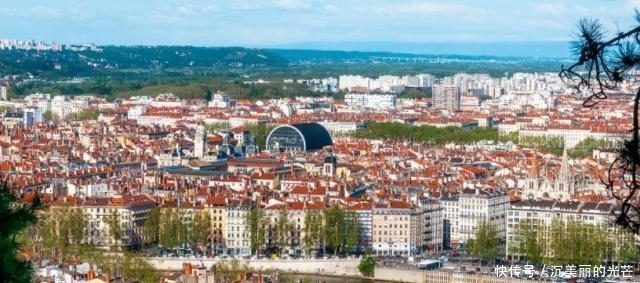 法国第二大城市，只有3栋百米高楼的国际大都市，有点不敢想象
