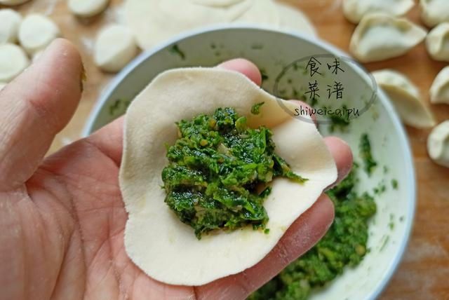  『全身』春天吃饺子推荐 苜蓿，全身都是宝，出锅鲜嫩多汁，连吃三盘真过