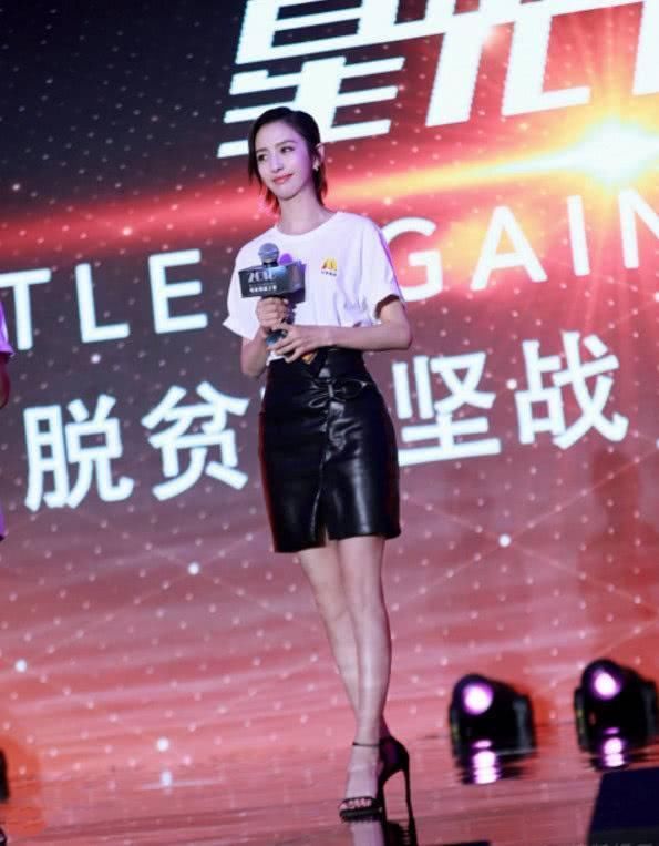 31岁杨幂和34岁佟丽娅同框，差距竟然这么大
