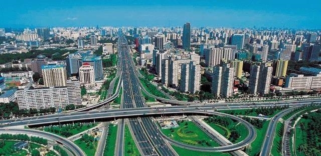 我国最“坑人”的高铁站, 名字7个字带“南北”, 看错了就要退票