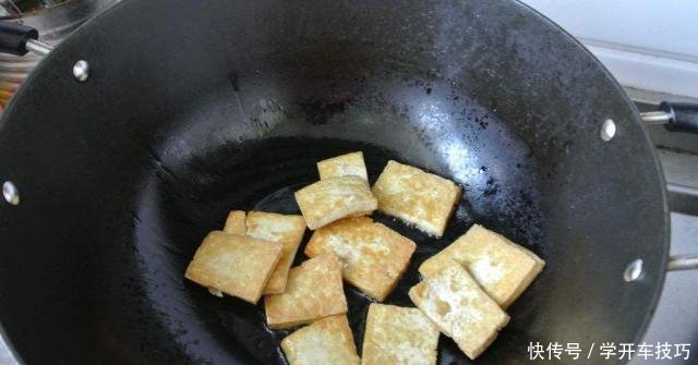 候要温柔:香煎豆腐,一下锅就碎还沾锅大厨错过这一步,手艺再好都白搭!