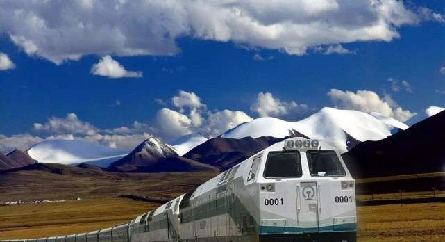 中国高铁技术顶尖，为何青藏线还要用美国火车？这两项原因很重要