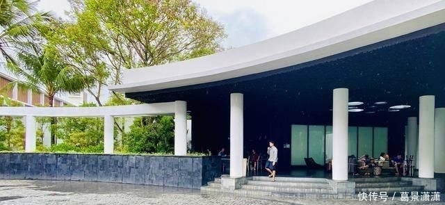 那一刻:在600多平的别墅房睡一晚是啥感觉?推开门那一刻就知道没白来