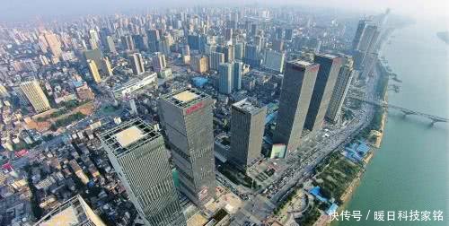 盘点中国主要城市人均消费能力，南京成绩惊艳，武汉长沙令人惊喜