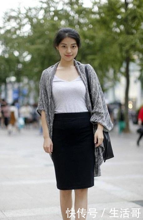  气质■个性时尚的美女街拍：气质很好的美女，展现女神姿态！