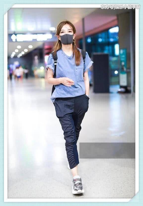 看了赵薇紧身裤,再看看谢娜,网友直呼:谁都阻止不了我减肥决心