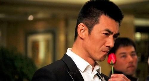 『上线』《狙击手》“狗头老高”任天野再度上线，网友：高中队回来了