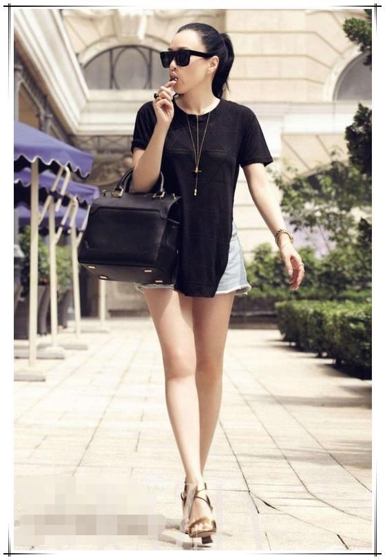 本以为钟丽缇属于肥胖界的，看到她这双腿，才知道张伦硕有多幸福