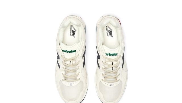  「元祖」奶油白、元祖灰！这两双 New Balance 860 质感真高级