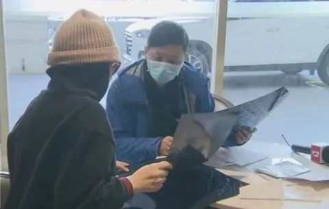  「术后」女子来沪贷款做隐私部位整形 术后胸里全是硬块 还有更令人难以启齿的状况...