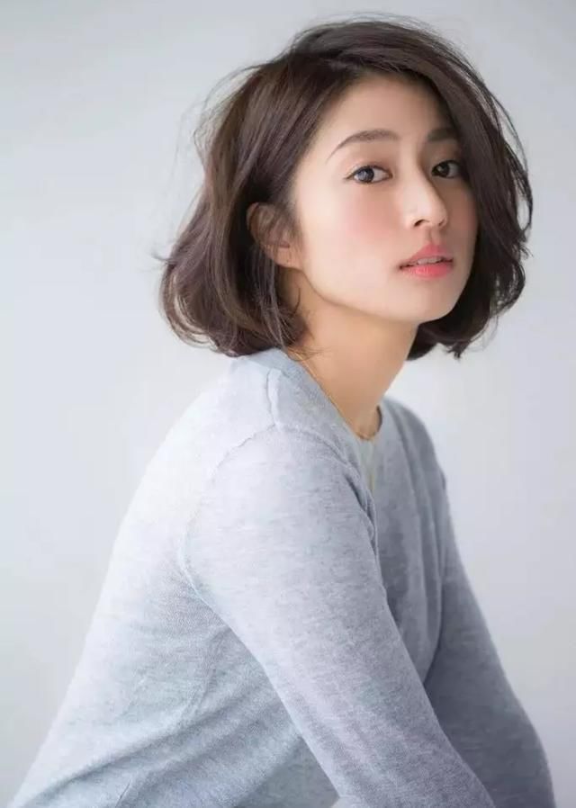 2018年最受欢迎14款发型，有你喜欢的那款吗？