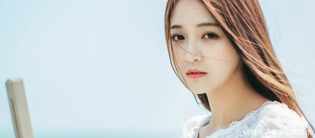 女生怎样才会给人一种清纯感？清爽干净才是男生最喜欢的类型！