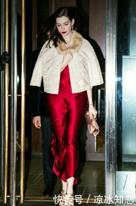  『女人』40+的女人不想被叫阿姨，试试这些“年轻色”，显白又衬气色