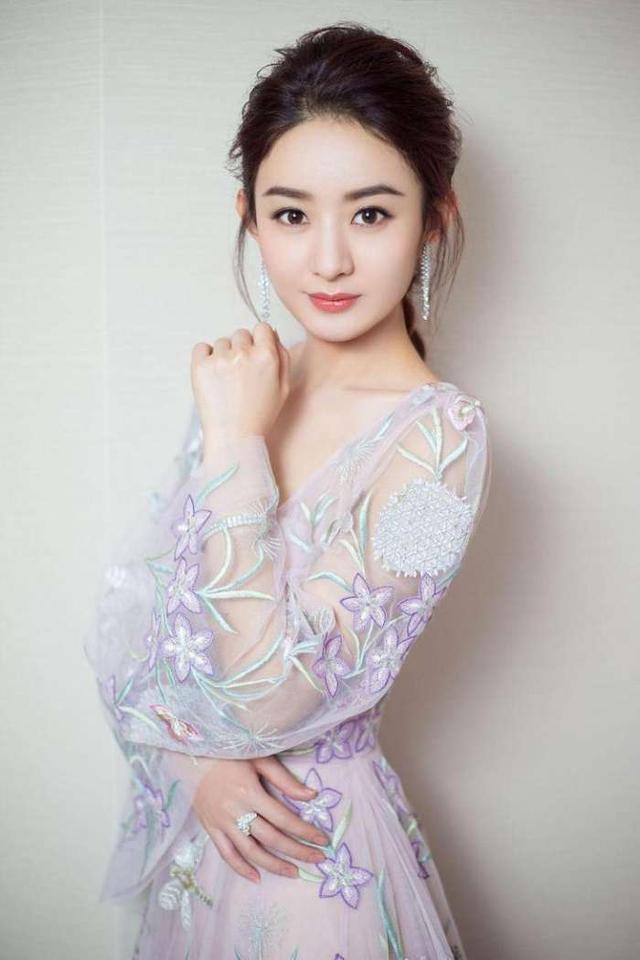 《女儿国》CP被目击在男方处过夜？颖宝回应不知道该说什么！