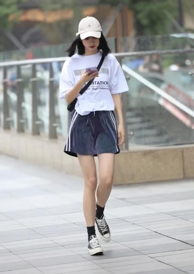 『葫芦』穿什么都别穿毒液堆堆袜,配再美的穿搭,腿都能成“葫芦”!