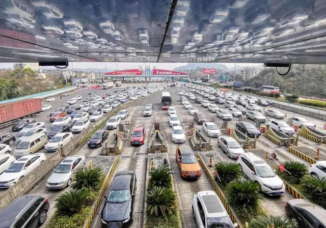  哈啰■滴滴整改拖延另有苦衷？问题凸显的背后，哈啰、高德虎视