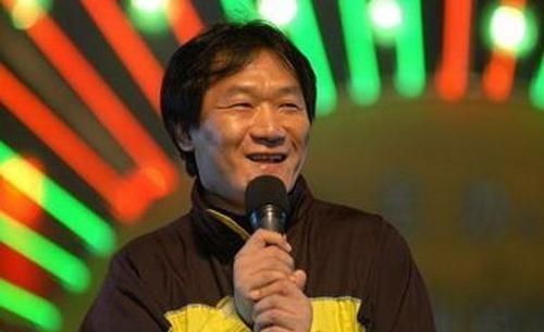  工作@本是90年代当红歌星，执意转行做演员，谢东因糊涂毁了自己的人生