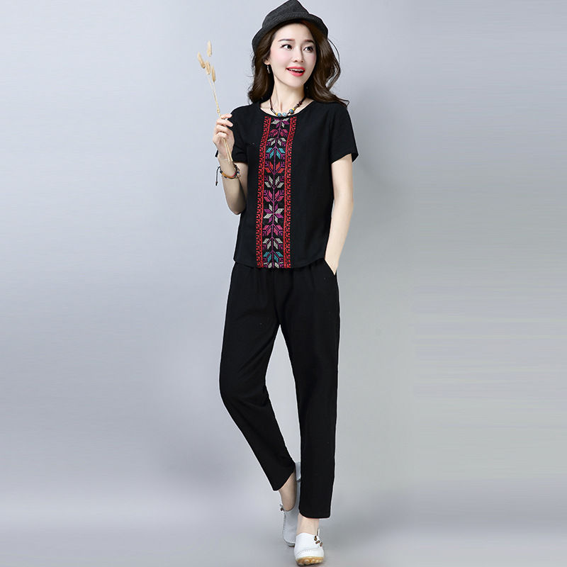 自从穿了这秋款宽松套装，初中生都喊我姐姐，38岁的我特自豪