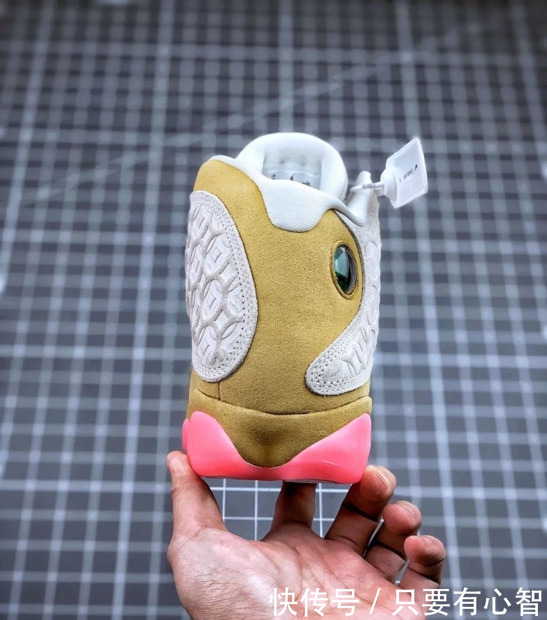  『信物』这个庚子年需要一点“信物”！AJ13 “CNY” 中国铜钱限定开箱测评！
