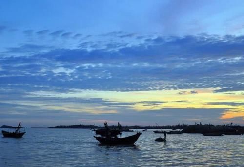  桂林■广西未来前途辉煌的城市，是沿海城市，重要性不亚于柳州