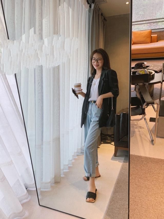 试试:梨形身材的小个子初夏很烦恼?试试这4款裤子,帮你一秒变女神