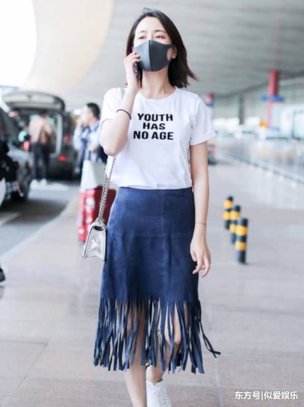 马苏胆子太大，不仅素颜出镜，膀大腰圆还穿紧身裙，实在一言难尽