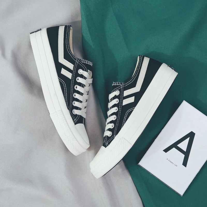 秋季别再乱买鞋,看看这些当下流行款,怎么穿都好看