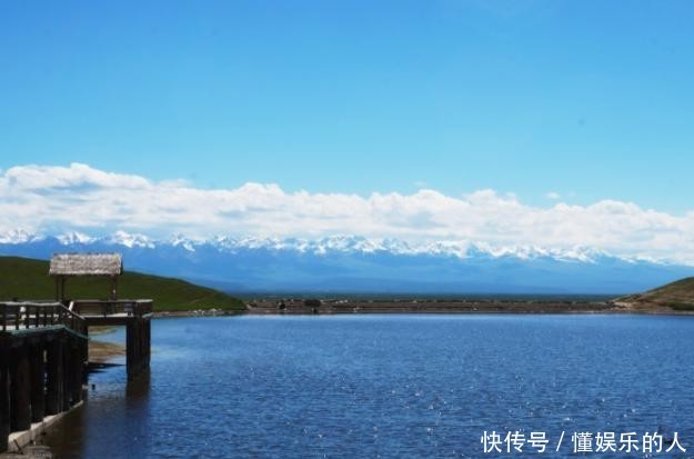 中国这座山不走寻常路，夏季雪不融冰环绕，还要穿羽绒服