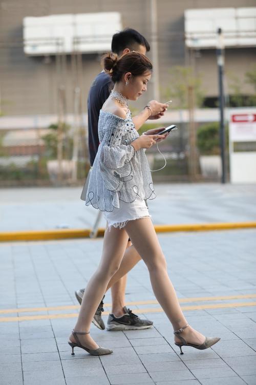 高个子美女总是会多三分性感