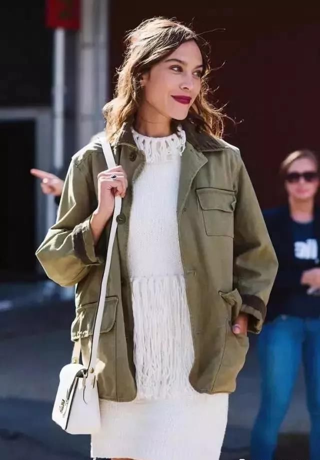 秋日穿搭，连衣裙搭外套