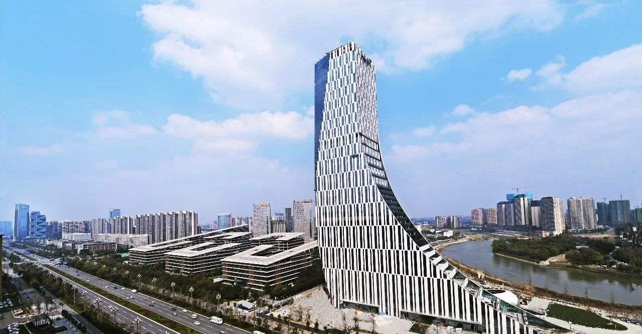 新一线城市重新排名，成都依旧稳居第一，西安或将超过苏州