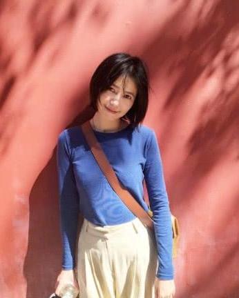 38岁女神高圆圆剪短发，清新减龄不俗气，网友：明明只有23岁